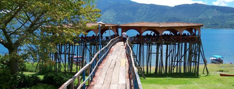 Lago Coatepeque El Salvador muelle